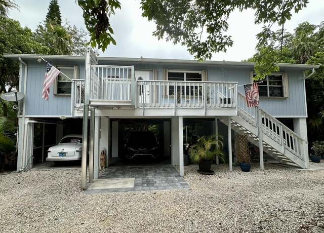 Property at 22 Stirrup Key Blvd, Marathon, FL 33050, 3 beds, 2 baths