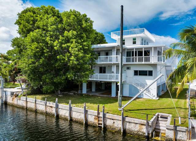 Property at 1208 Cactus St, Key Largo, FL 33037, 4 beds, 3 baths