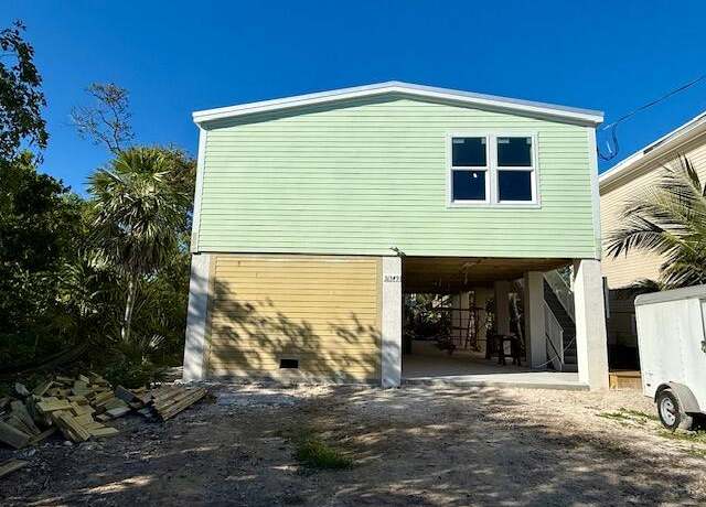 Property at 31349 Avenue C, Big Pine Key, FL 33043, 3 beds, 2 baths