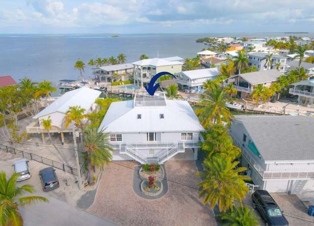 Property at 218 Bristol Ct, Key Largo, FL 33070, 3 beds, 2 baths