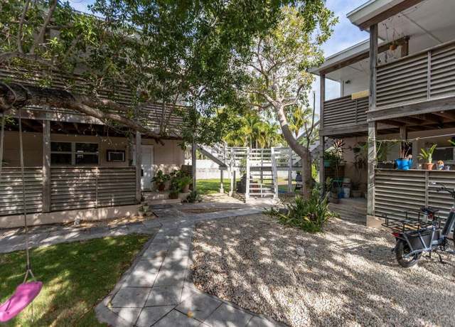 Property at 1621 Josephine St, Key West, FL 33040, 8 beds, 4 baths