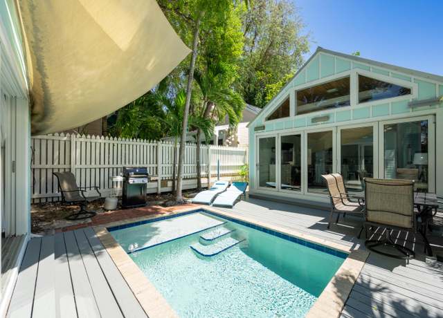 Property at 1215 Margaret St, Key West, FL 33040, 3 beds, 1.5 baths
