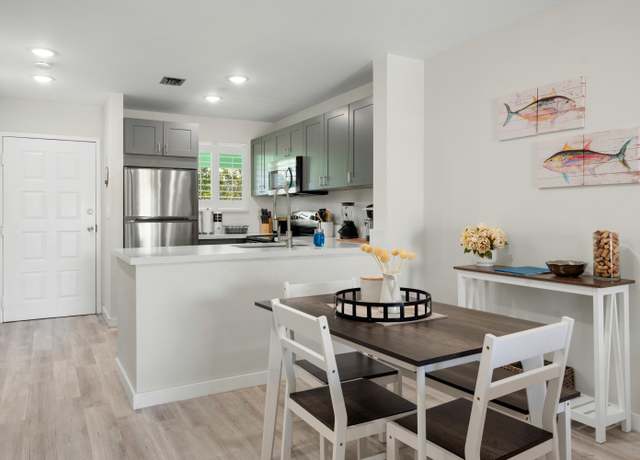 Property at 98302 Windward Ave, Key Largo, FL 33037, 2 beds, 2 baths