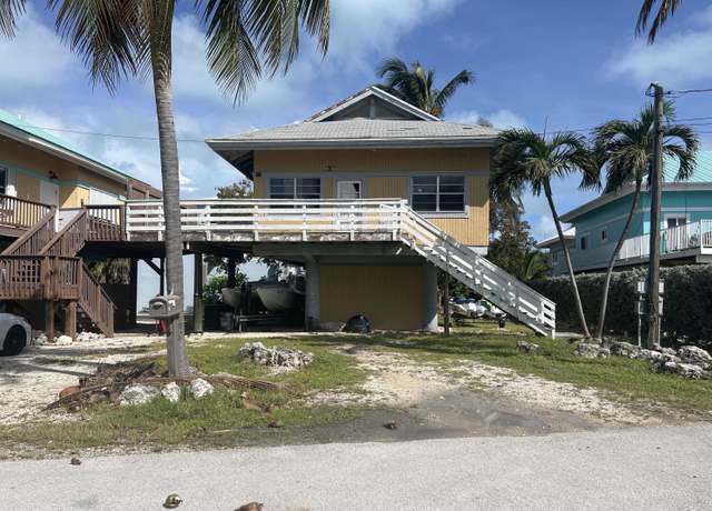 Property at 16 S 16 Kyle Way, Marathon, FL 33050, 3 beds, 2.5 baths