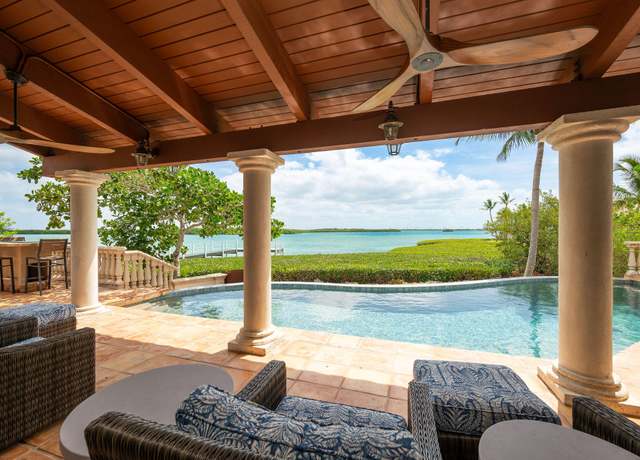 Property at 37 Cannon Royal Dr, Shark Key, FL 33040, 4 beds, 4.5 baths