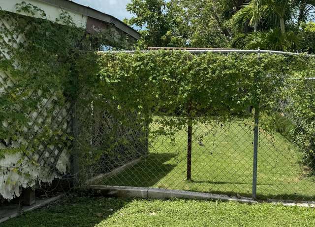 Property at 1521 Rose St, Key West, FL 33040, 2 beds, 1 bath