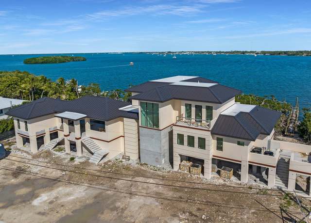 Property at 25 Mutiny Pl, Key Largo, FL 33037, 5 beds, 5.5 baths
