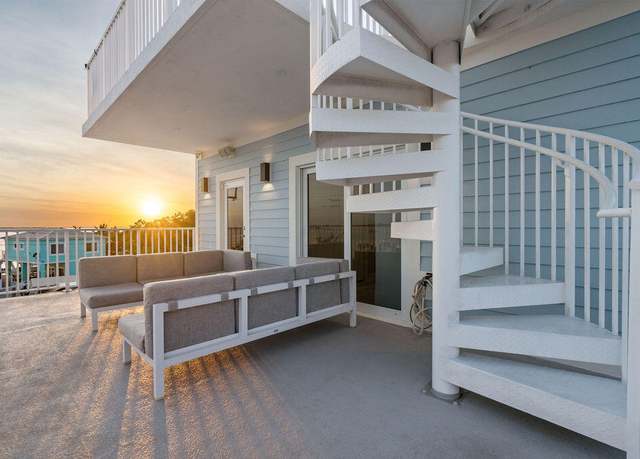 Property at 325 Calusa St #359, Key Largo, FL 33037, 3 beds, 2 baths