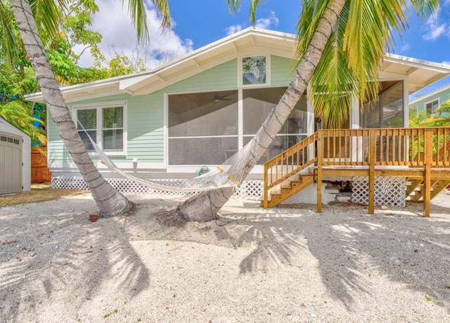 Property at 1590 Gardenia Ln, Big Pine Key, FL 33043, 3 beds, 2 baths