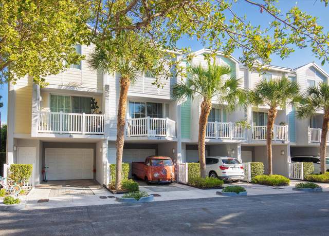 Property at 64 Seaside North Ct, Key West, FL 33040, 2 beds, 2.5 baths