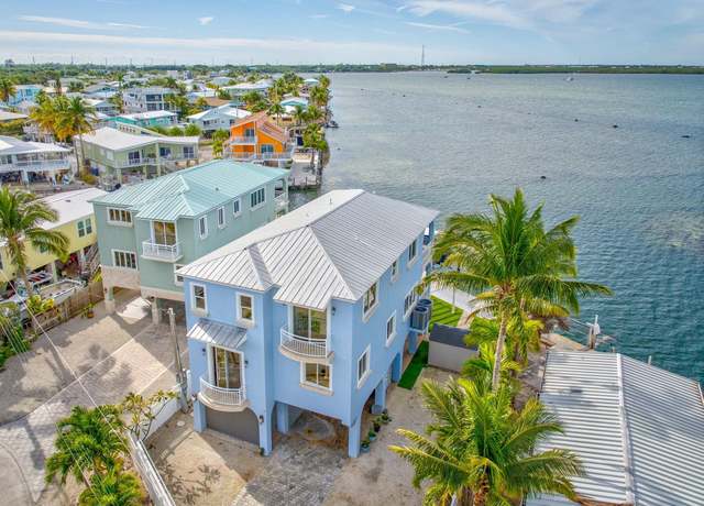 Property at 207 Camelot Dr, Key Largo, FL 33037, 3 beds, 2.5 baths