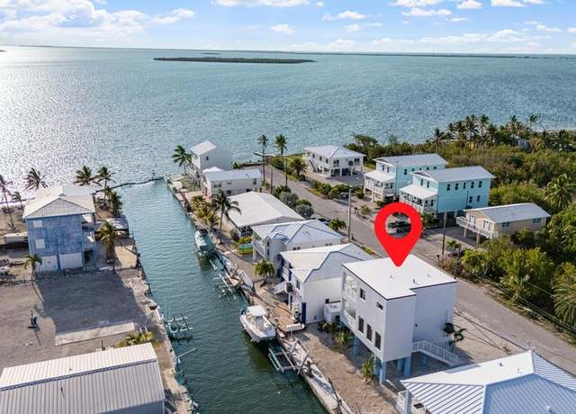 Property at 31569 Avenue D, Big Pine Key, FL 33043, 4 beds, 3 baths