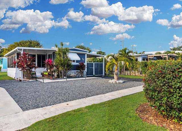 Property at 14 Gayton Pl, Key Largo, FL 33037, 3 beds, 2 baths