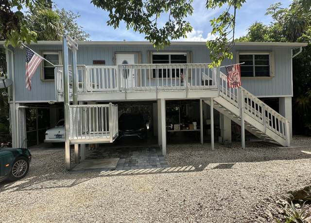 Property at 22 Stirrup Key Rd, Marathon, FL 33050, 3 beds, 2 baths