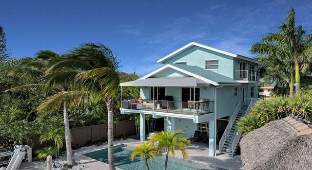 Photo of 112 Gardenia St, Plantation Key, FL 33070