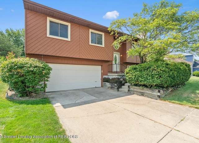 Property at 916 Westover Cir, Lansing, MI 48917, 5 beds, 2.5 baths