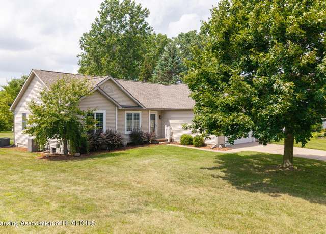 Property at 2465 Renfrew Way, Lansing, MI 48911, 4 beds, 3.5 baths