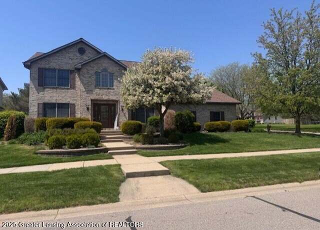 Property at 900 Oneida Woods Trl, Grand Ledge, MI 48837, 4 beds, 2.5 baths