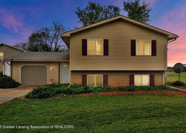 Property at 5715 W Barnes Rd, Eaton Rapids, MI 48827, 3 beds, 2 baths