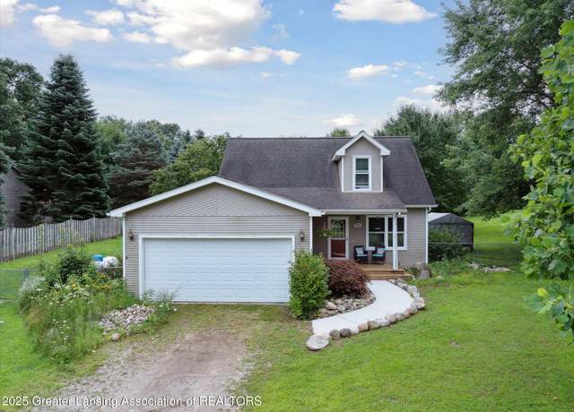 Property at 11848 Vfw Rd, Eaton Rapids, MI 48827, 3 beds, 2.5 baths