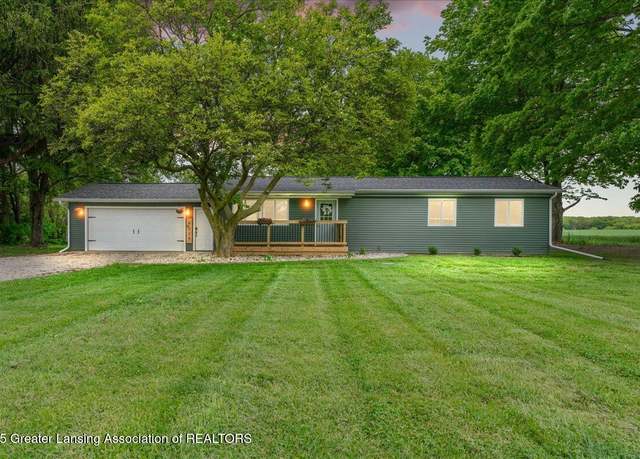 Property at 6239 S Clinton Trl, Eaton Rapids, MI 48827, 3 beds, 3.5 baths