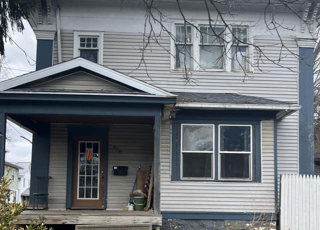 Property at 614 W Willow St, Lansing, MI 48906, 3 beds, 1.5 baths