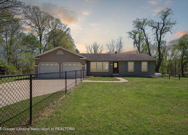 Property at 3415 W Needmore Hwy, Charlotte, MI 48813, 3 beds, 2 baths