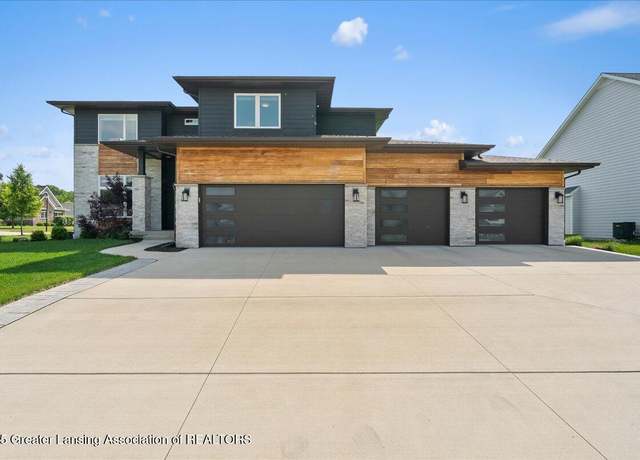 Property at 6102 Sleepy Hollow Ln, East Lansing, MI 48823, 5 beds, 4.5 baths