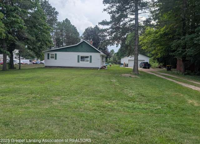 Property at 5505 W Mount Hope Hwy, Lansing, MI 48917, 3 beds, 1 bath
