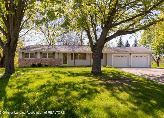 Property at 1508 S Canal Rd, Lansing, MI 48917, 4 beds, 2 baths