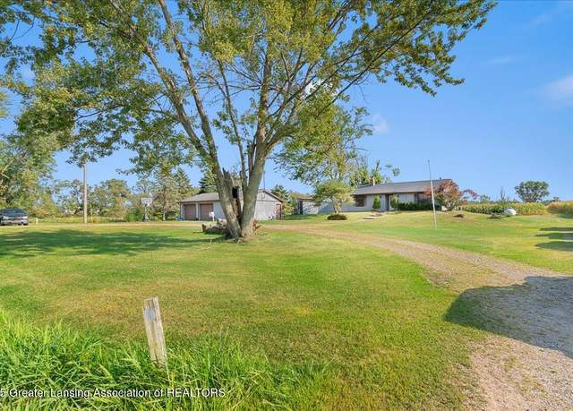 Property at 1422 E Bellevue Hwy, Charlotte, MI 48813, 2 beds, 1 bath