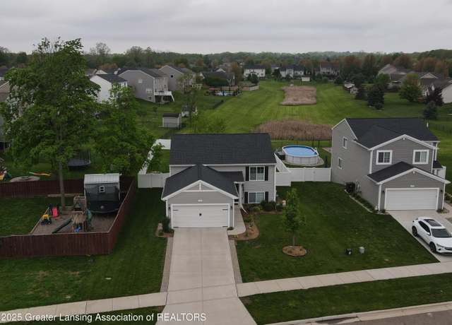 Property at 1123 Chesham Ln, Grand Ledge, MI 48837, 3 beds, 2 baths