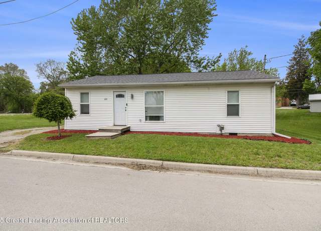 Property at 224 S Laing St, Laingsburg, MI 48848, 2 beds, 1 bath