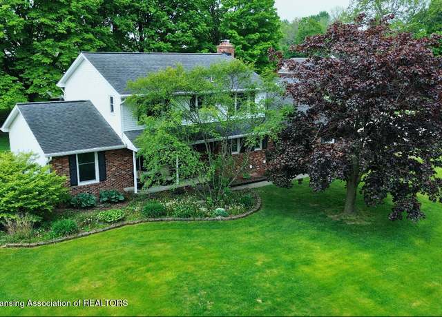 Property at 3807 Bush Gardens Ln, Holt, MI 48842, 4 beds, 3 baths