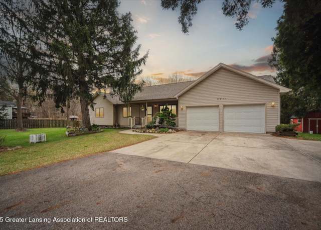Property at 2711 Pine Tree Rd, Holt, MI 48842, 3 beds, 2 baths