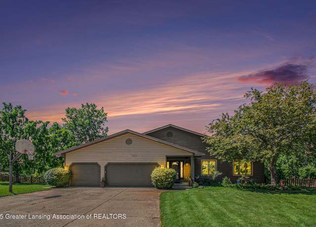 Property at 12829 Silver Ridge Dr, Grand Ledge, MI 48837, 4 beds, 2.5 baths