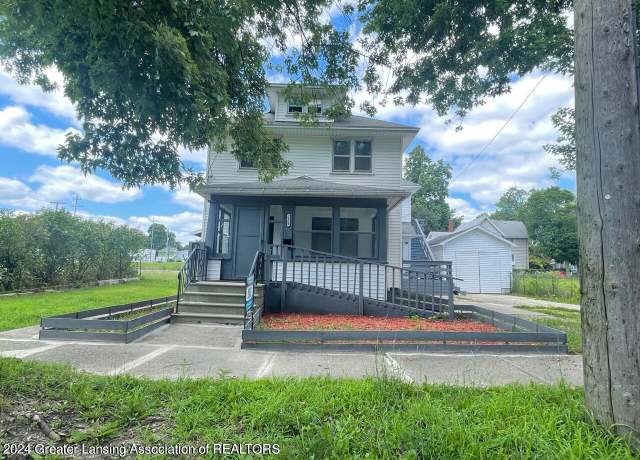 Property at 2108 Tyson St, Jackson, MI 49203, 4 beds, 2 baths