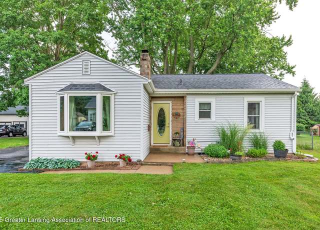 Property at 825 S Putnam St, Williamston, MI 48895, 2 beds, 1 bath