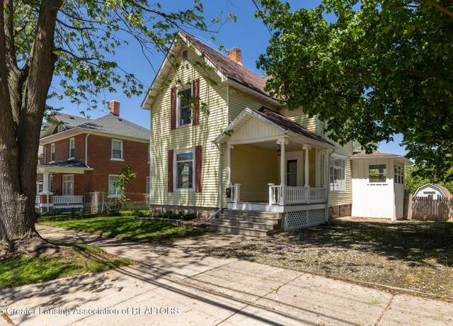 Property at 208 W Walker St, St. Johns, MI 48879, 3 beds, 1.5 baths