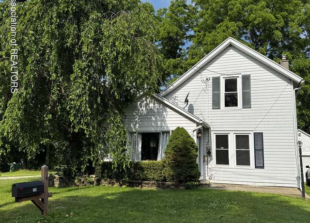 Property at 715 Forest St, Charlotte, MI 48813, 3 beds, 1 bath