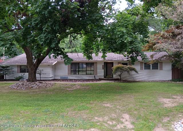 Property at 1504 Forest Hills Dr, Okemos, MI 48864, 3 beds, 2 baths