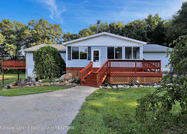 Property at 9673 Spartan Ln, Springport, MI 49284, 5 beds, 3 baths