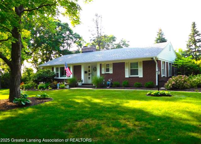 Property at 812 W Park St, St. Johns, MI 48879, 3 beds, 2 baths