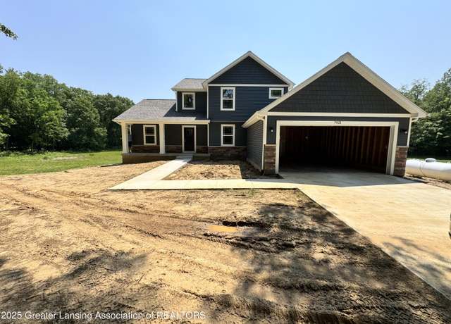 Property at 7921 W Michigan Ave, Parma, MI 49269, 3 beds, 2.5 baths