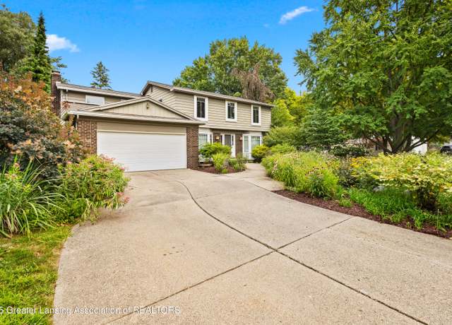 Property at 1000 Fox Hills Dr, East Lansing, MI 48823, 5 beds, 2.5 baths