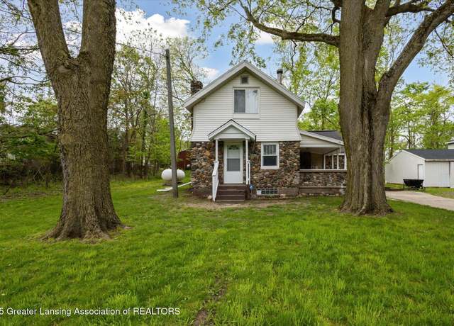 Property at 1900 Kaplan St, Lansing, MI 48917, 2 beds, 1.5 baths