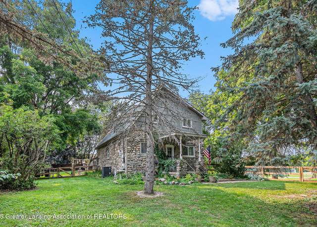 Property at 4650 Waugh Rd, Owosso, MI 48867, 4 beds, 2 baths