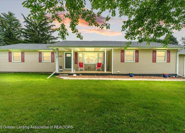 Property at 13543 Turner Rd, Dewitt, MI 48820, 4 beds, 2.5 baths