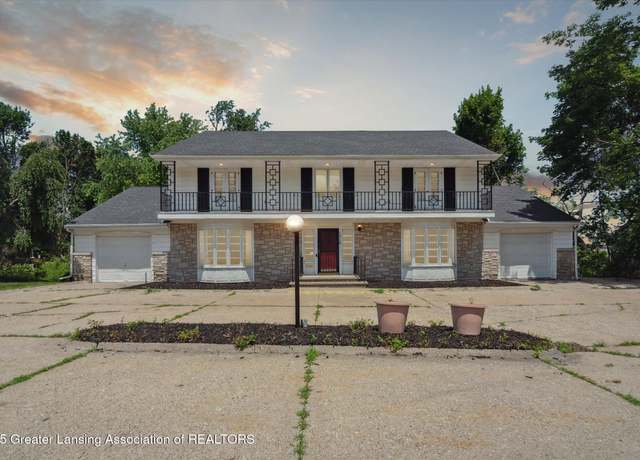 Property at 1516 Moores River Dr, Lansing, MI 48911, 4 beds, 3.5 baths