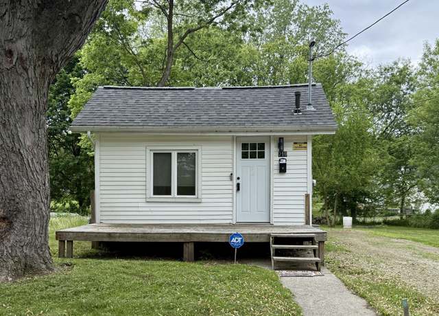 Property at 710 S Magnolia Ave, Lansing, MI 48912, 1 bed, 1 bath
